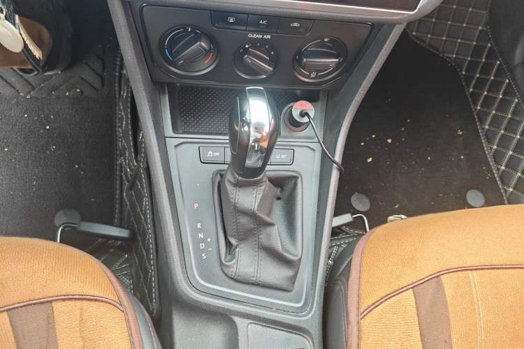 Used Volkswagen Lavida 2017 1.6L Automatic Fashion Edition