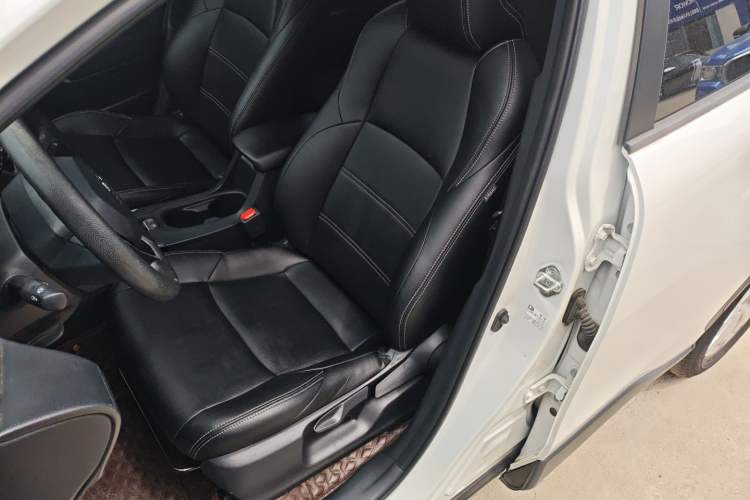 Used Toyota FRONTLANDER 2022 2.0L CVT Elite Edition Left Front Seat