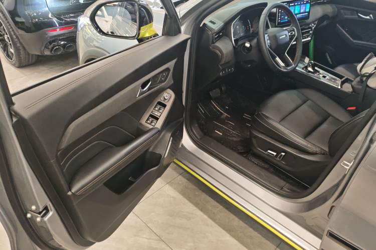 Used Haval LHERY 2022 Jingxiang Edition 1.5T Copper Rabbit Driver Seat