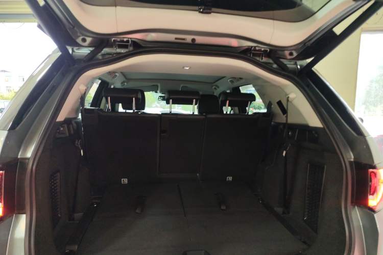 Used Land Rover Discovery Sport 2018 240 PS HSE Version
