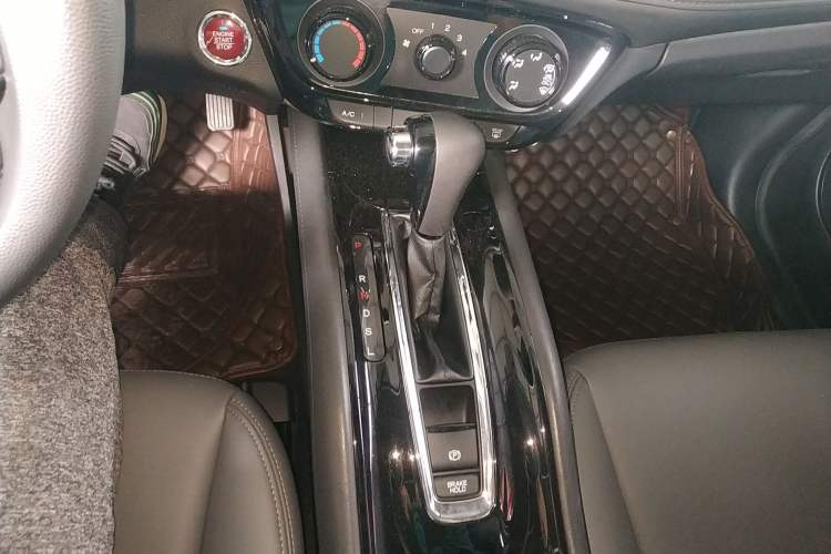 Used Honda Vezel 2017 1.5L CVT 2WD Comfort Model