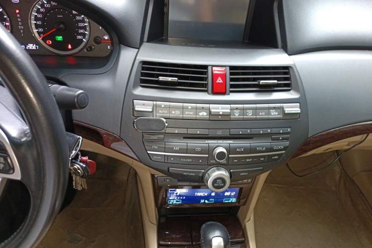 Used Honda Accord 2013 2.0L SE