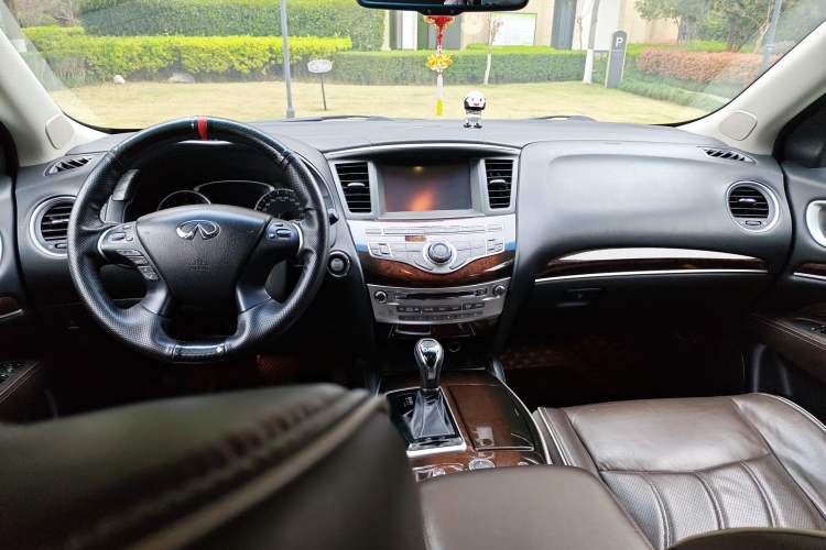 Used Infiniti QX60 2018 2.5 S/C Hybrid Two-Wheel-Drive Excellence Edition China VI Standard
