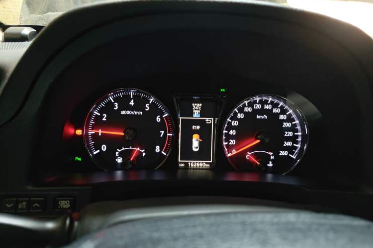 Used Toyota Crown 2015 2.0T Fashion Edition
