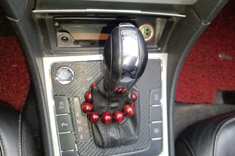 Used Volkswagen Passat 2013 1.8TSI DSG Prestige Edition Gear Lever