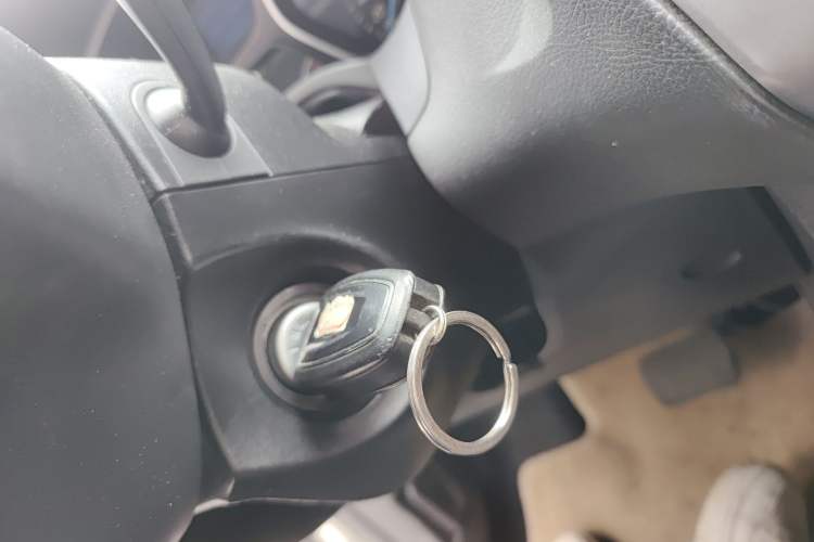 Used Ford Focus 2012 Sedan 1.6L Automatic Fashion Edition
