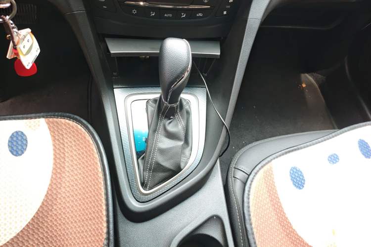 Used Buick GT 2019 18T Automatic Connected Elite Model China VI Standard Gear Lever