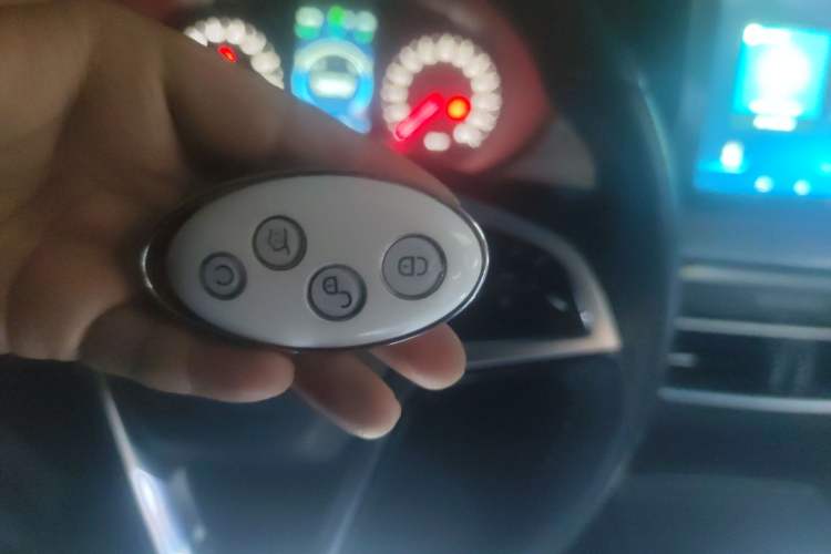 Used BYD Song MAX New Energy 2019 DM 1.5T Smart Connect Advanced 6-Seater China VI Standard