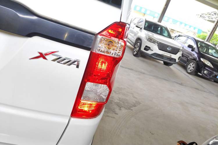 Used CHANGAN OSHAN X70A 2019 1.5L Manual Basic Version China VI Standard