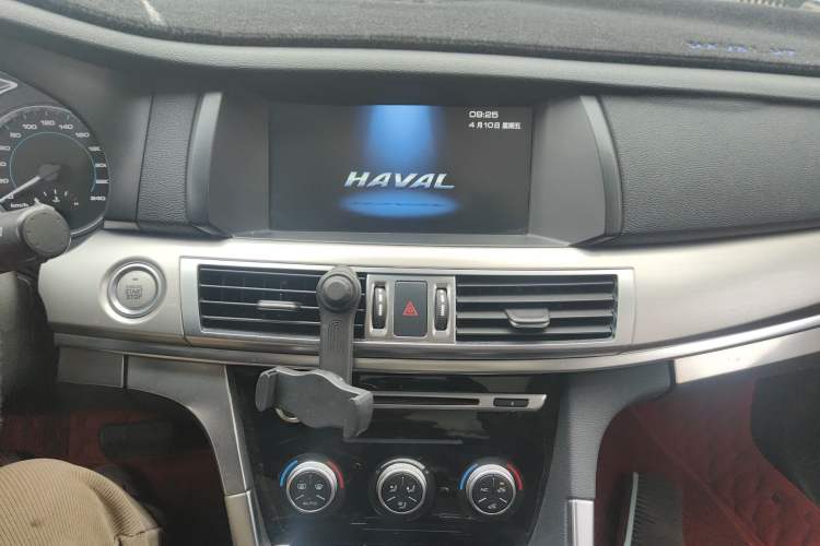 Used Haval H7 2016 Blue-Label H7 2.0T Automatic Luxury Model Audio And AC Panel