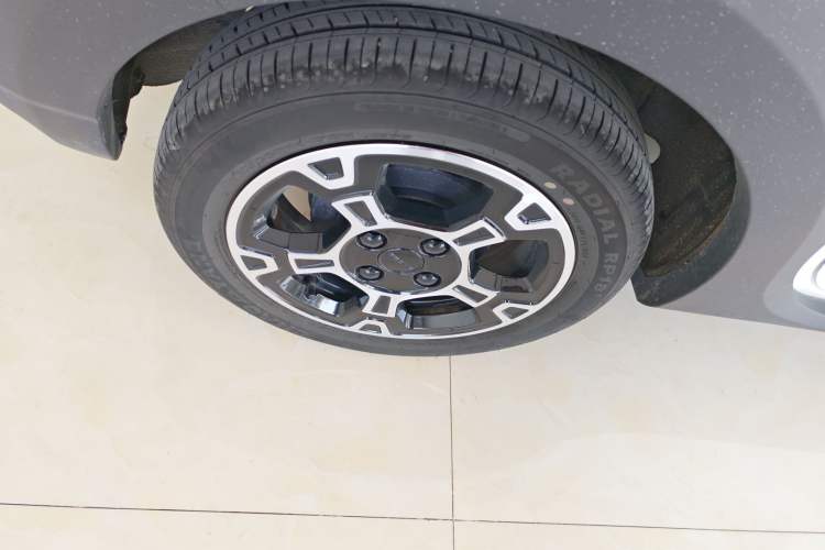 Used Geely Galaxy Panda 2024 200km Panda Rider Right Rear Wheel Hub