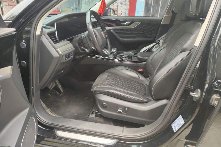 Used Hongqi HS5 2022 Revised Version 2.0T Smart Connect Flagship Edition
