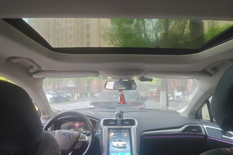 Used Ford Mondeo 2020 EcoBoost 180 Stylish Model Headliner