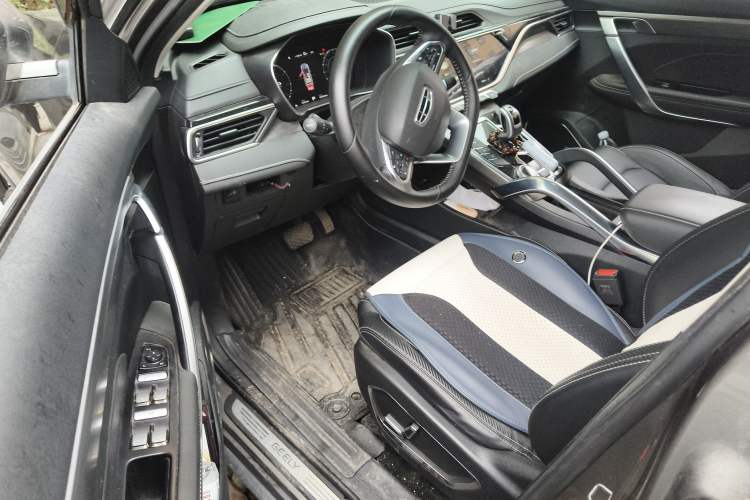 Used Geely Auto Emgrand X7 Sport 2020 1.8TD DCT ZhiZun PRO
