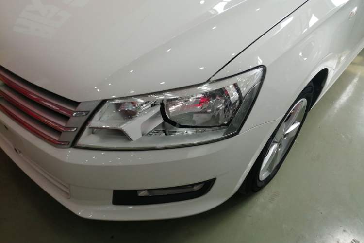 Used Volkswagen Santana 2015 1.6L Automatic Comfort Edition Left Front Headlight