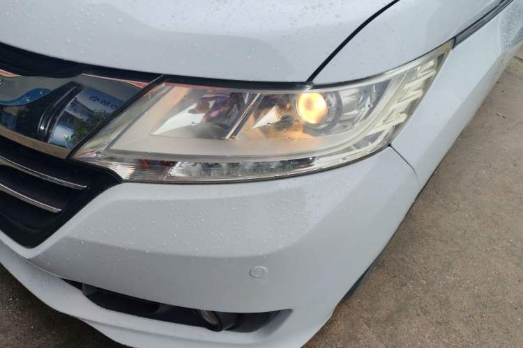 Used Honda Odyssey 2015 Revised 2.4L Luxury Edition
