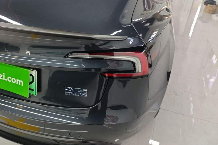 Used Tesla Model 3 2024 High-Performance All-Wheel-Drive Version