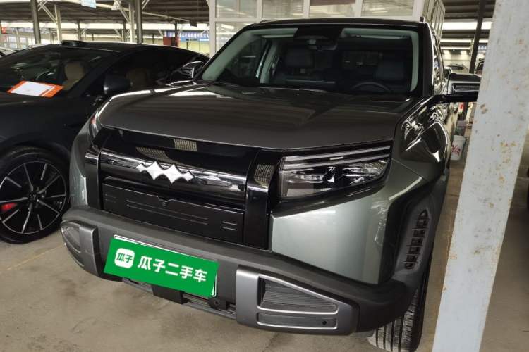 Used Formula Leopard Titanium 3 2025 501 km Range Rear-Wheel Drive Intelligent Driving Max Edition