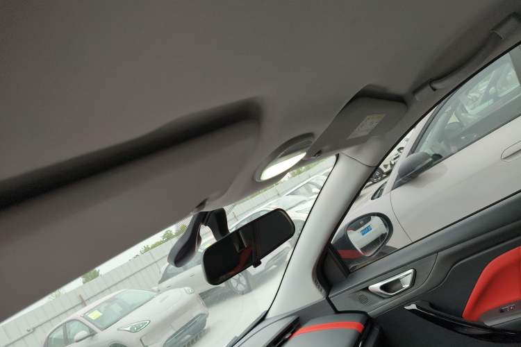 Used Chery New Energy Boundless Pro 2022 301km LingShou Edition Lithium Iron Phosphate
