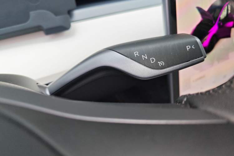 Used Tesla Model Y 2022 Long-Range All-Wheel-Drive Version