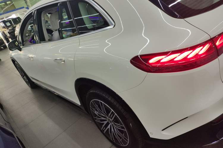 Used Mercedes-Benz EQS SUV 2023 450 4MATIC Luxury Edition