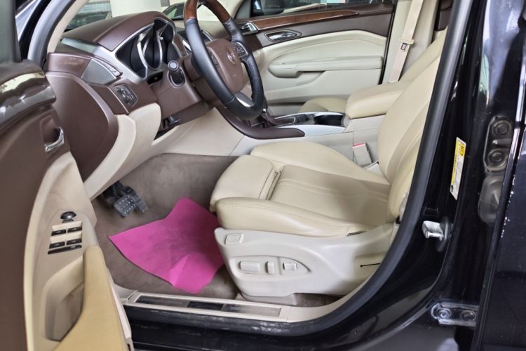 Used Cadillac SRX 2011 3.0L Flagship Edition