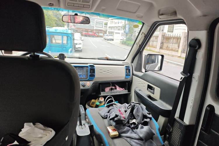 Used Dongfeng Xiaokang EC36II 2023 Chongqing Innovision 38.64 kWh Headliner