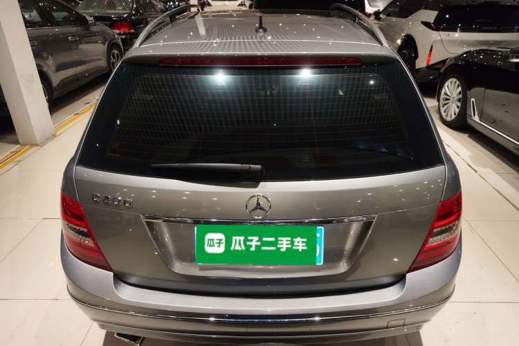 Used Mercedes-Benz C-Class 2011 C 200 Fashion Travel Edition