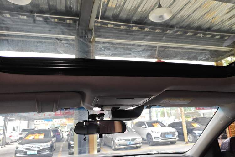 Used Honda Accord 2018 260TURBO Luxury Edition China VI Headliner