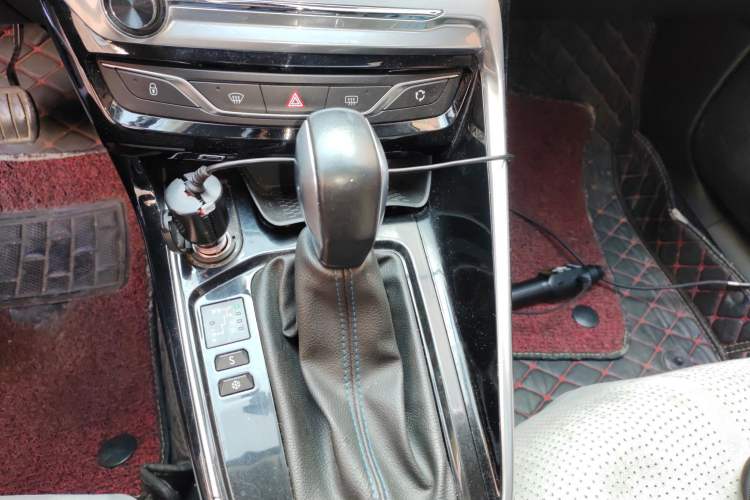 Used Peugeot 308 2016 1.6L Automatic Luxury Edition
