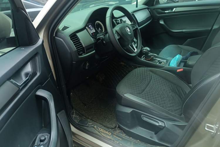 Used Skoda Kodiaq 2018 Facelifted TSI330 5-Seater Two-Wheel-Drive Comfort Edition Driver Seat