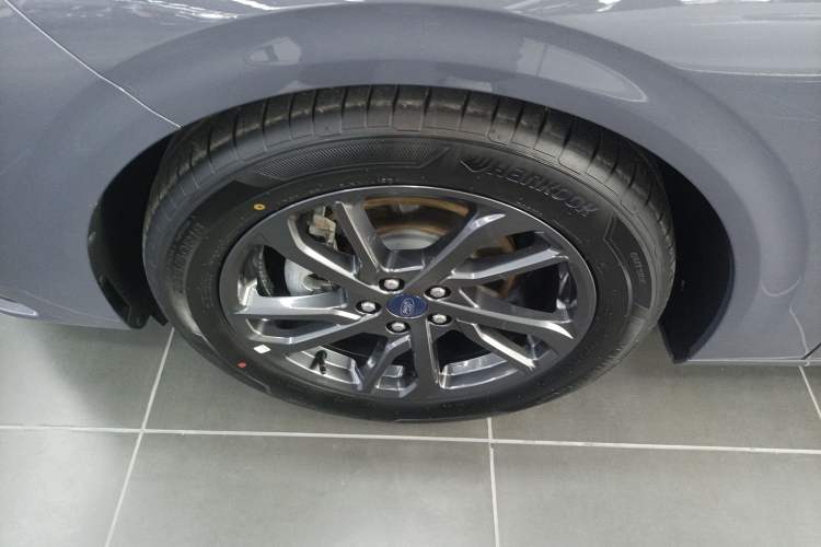 Used Ford Mondeo 2025 1.5T EcoBoost Luxury Version