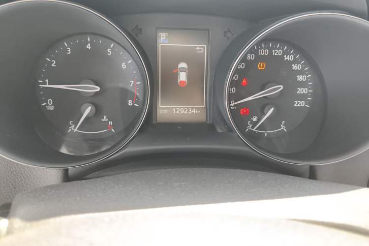 Used Toyota IZOA 2018 2.0L Yichi Edition China V Standard Odometer Close Up