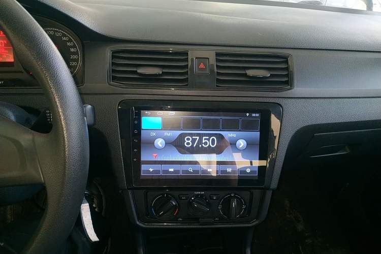 Used Volkswagen Santana 2019 1.5L Automatic Fashion Edition China VI Audio And AC Panel