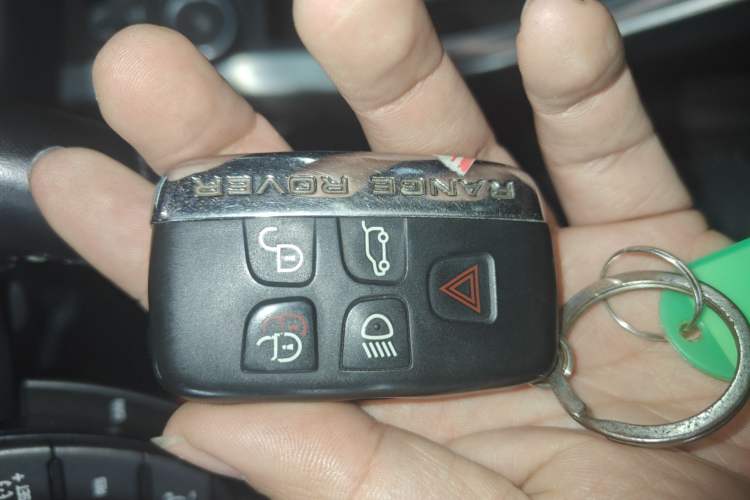 Used Land Rover Range Evoque 2018 240 PS SE Smart Brilliance Edition