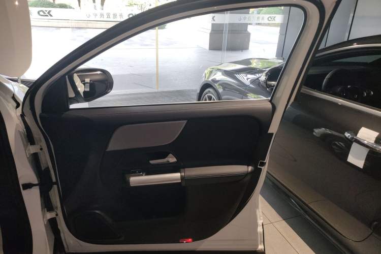 Used Mercedes-Benz GLA 2024 GLA 200