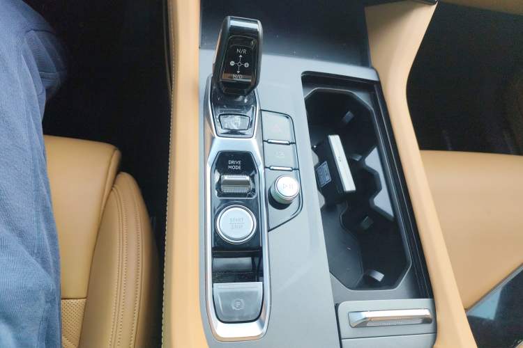 Used Lynk & Co 09 2024 2.0T Four-Wheel Drive Sport Edition Five Seats
