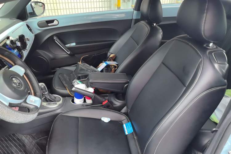 Used Volkswagen Beetle 2015 180TSI model
