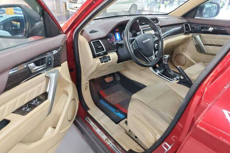Used Haval H2 2016 Red Label 1.5T Automatic Two-Wheel Drive Elite Model Driver Seat
