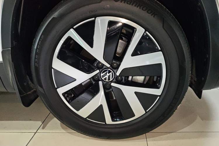 Used Volkswagen Tayron 2024 330TSI Two-Wheel Drive Luxury Plus Advanced Version
