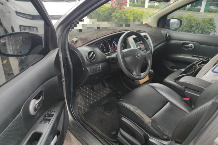 Used Nissan Livina 2015 1.6XE CVT Comfort Edition Driver Seat