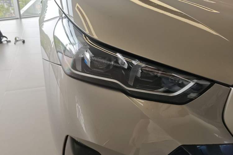 Used BMW 5 Series 2024 530Li Luxury Edition M Sport Package