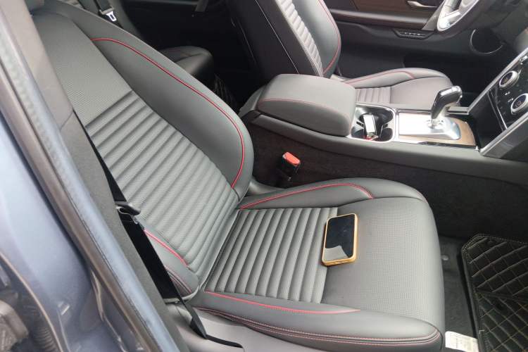 Used Land Rover Discovery Sport New Energy 2021 P300e Performance Tech Edition
