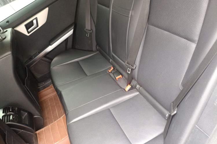 Used Mercedes-Benz GLK-Class 2013 GLK 300 4MATIC Dynamic Sunroof Model
