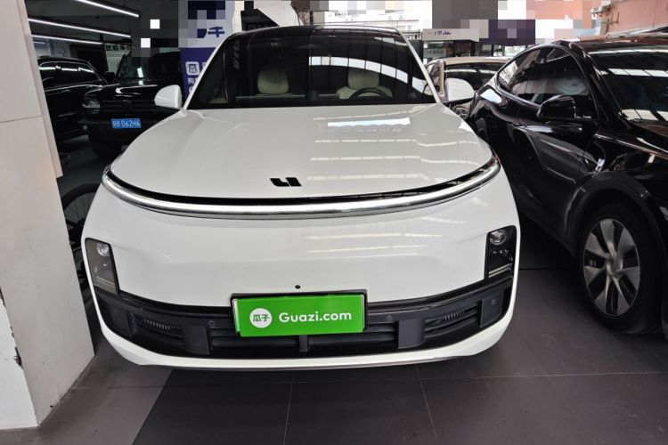 Used Li Auto L8 2023 Pro Model
