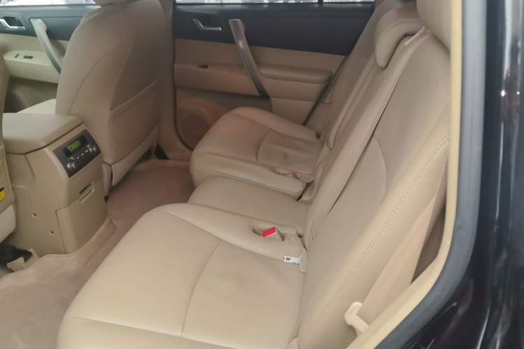 Used Toyota Highlander 2009 2.7L Two-Wheel Drive 7-Seater Luxury Edition