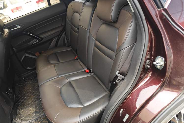 Used GAC Trumpchi GS4 2017 235T Automatic Two-Wheel Drive Elite Edition Left Rear Seat