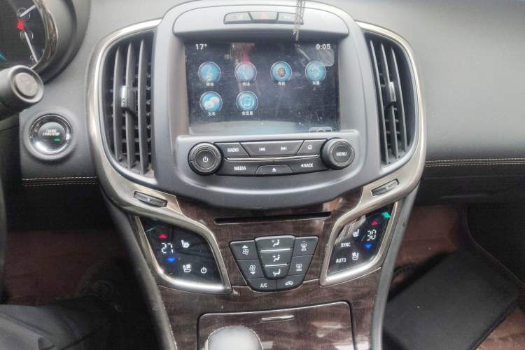 Used Buick LaCrosse 2014 2.0T SIDI Smart Luxury Flagship Edition
