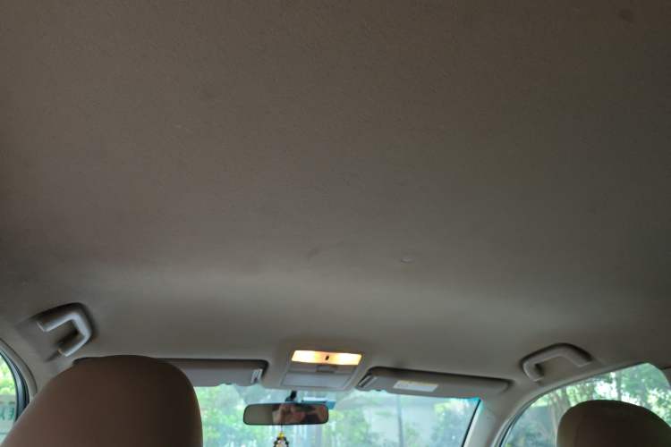 Used Toyota Highlander 2013 2.7L Two-Wheel Drive 5-Seater Purple Gold Edition Headliner