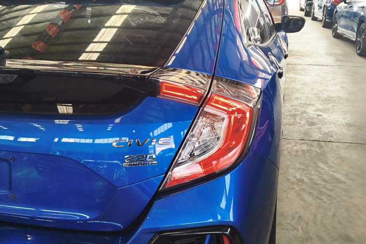 Used Honda Civic 2021 HATCHBACK 220TURBO CVT New Trendsetter